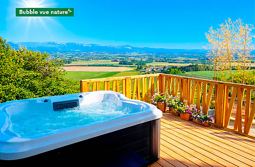 Jacuzzi bouillonnant sur terrasse bois, vue panoramique, camping CLICOCHIC Bastets Marsanne (26). Jacuzzi bouillonnant sur terrasse bois, vue panoramique, camping CLICOCHIC Bastets Marsanne (26).