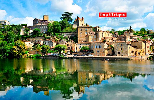 Village médiéval de Puy L'Evêque en bord de Lot, à visiter près du camping.